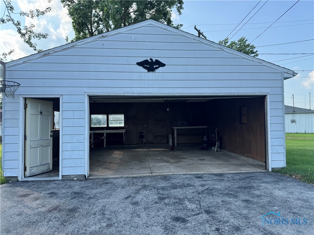 1216 Concord Court