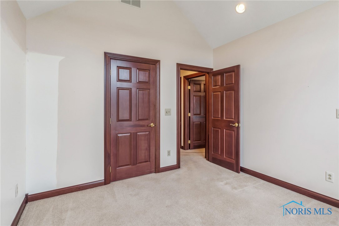 8130 Shawnee Forest Drive, Findlay, Ohio image 6