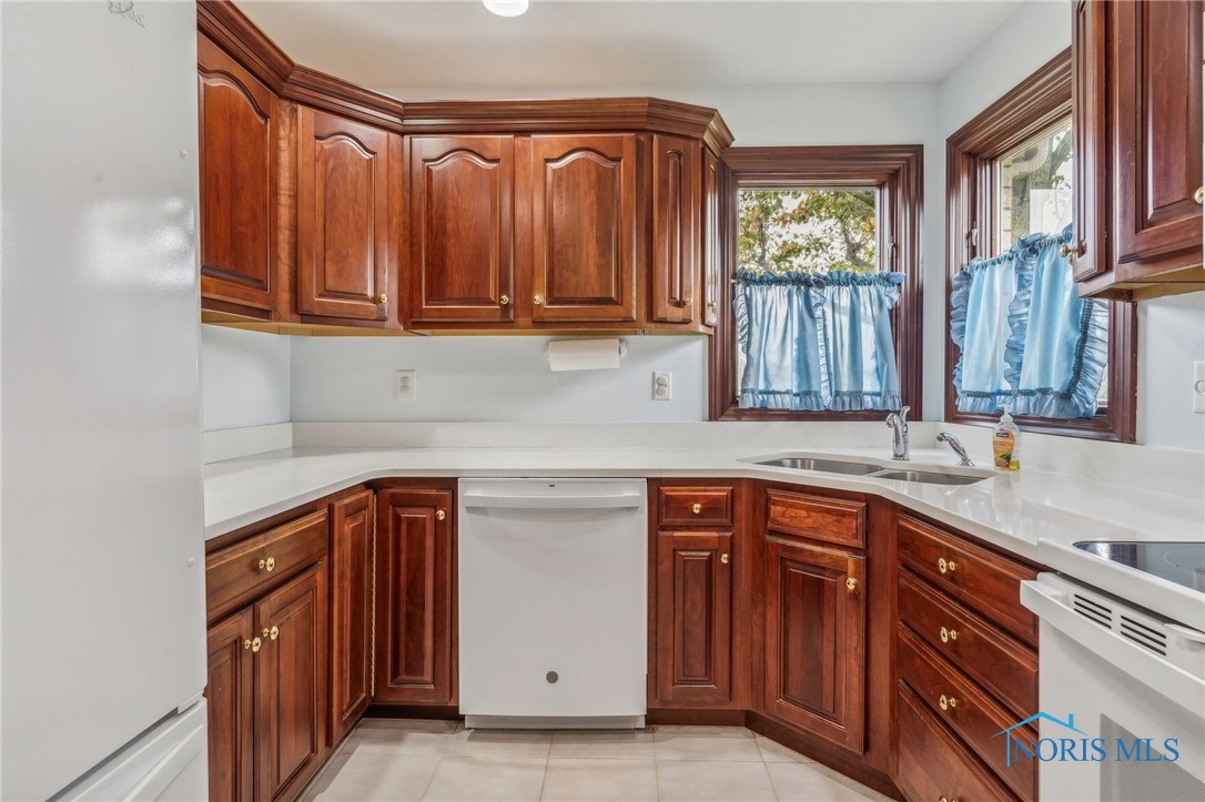 8130 Shawnee Forest Drive, Findlay, Ohio image 16
