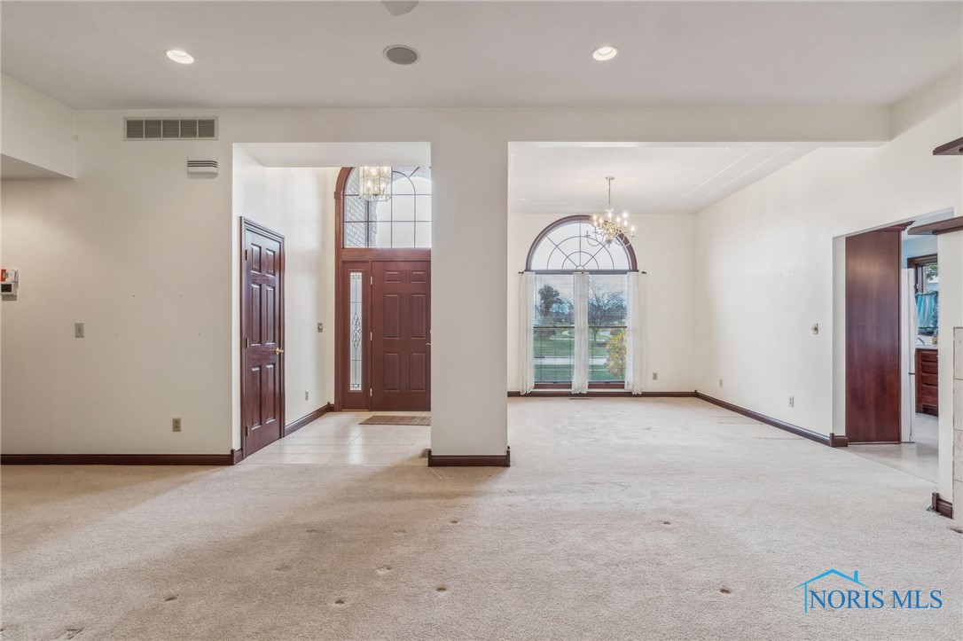 8130 Shawnee Forest Drive, Findlay, Ohio image 9