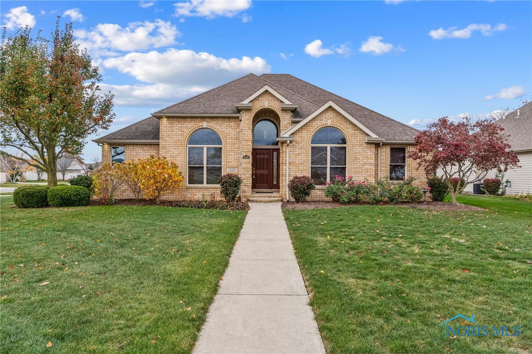 8130 Shawnee Forest Drive, Findlay, Ohio image 1
