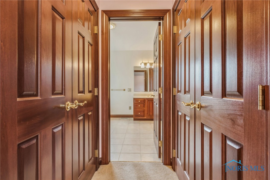 8130 Shawnee Forest Drive, Findlay, Ohio image 19