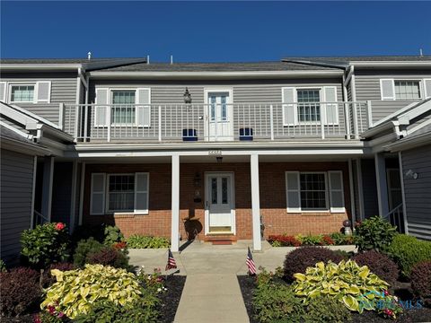 2212 N Carriage Lane 7 Port Clinton OH 43452