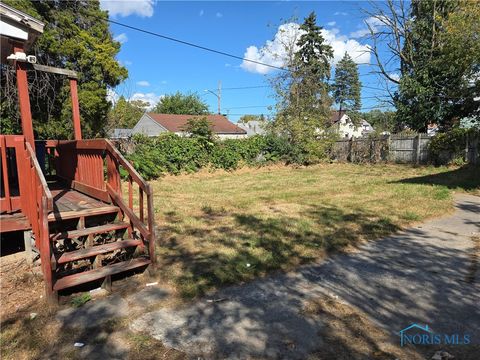 Tiny photo for 3150 Doyle Street, Toledo, OH 43608 (MLS # 6136944)