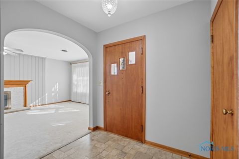 Tiny photo for 603 N Vine Street, Fostoria, OH 44830 (MLS # 6136809)