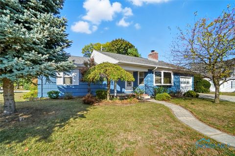 Tiny photo for 603 N Vine Street, Fostoria, OH 44830 (MLS # 6136809)