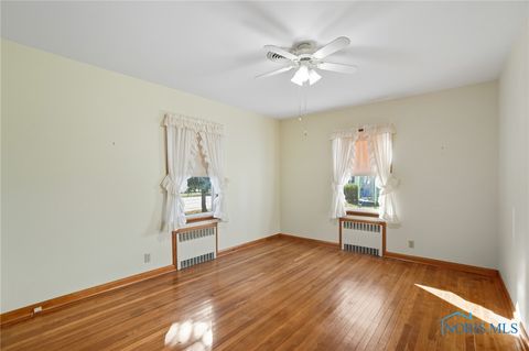 Tiny photo for 603 N Vine Street, Fostoria, OH 44830 (MLS # 6136809)