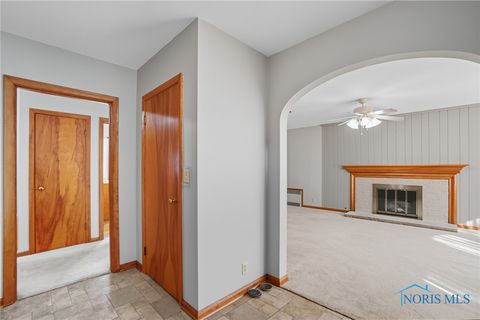 Tiny photo for 603 N Vine Street, Fostoria, OH 44830 (MLS # 6136809)