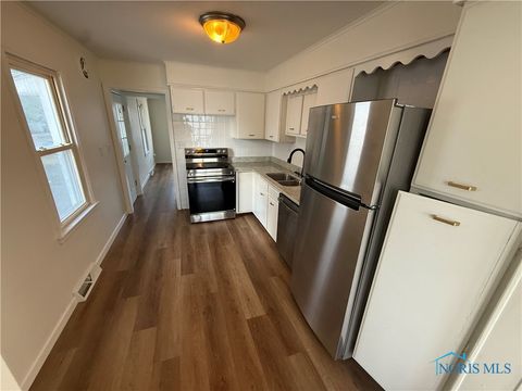 Tiny photo for 741 Cloverdale Road, Toledo, OH 43612 (MLS # 6136421)