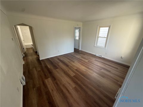 Tiny photo for 741 Cloverdale Road, Toledo, OH 43612 (MLS # 6136421)