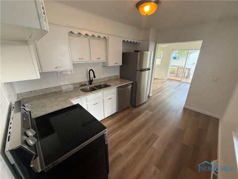 Tiny photo for 741 Cloverdale Road, Toledo, OH 43612 (MLS # 6136421)