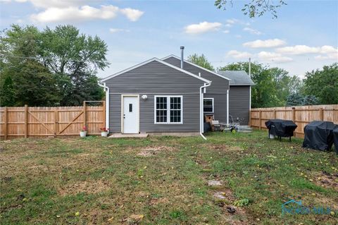 Tiny photo for 127 Bierley Avenue, Pemberville, OH 43450 (MLS # 6136908)