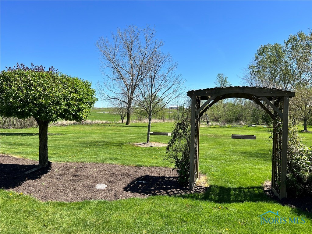 1815 S Napoleon Road, Harrod, Ohio image 15