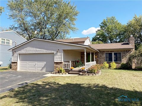 Tiny photo for 614 Pasteur Avenue, Bowling Green, OH 43402 (MLS # 6136984)
