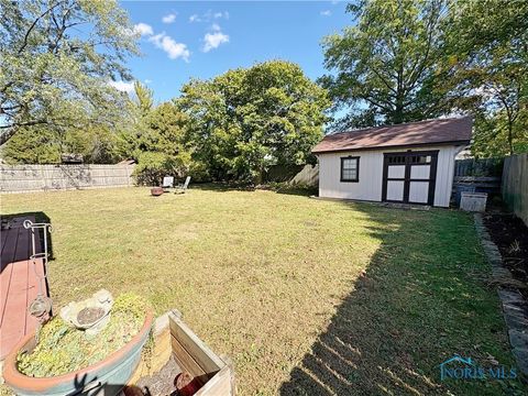 Tiny photo for 614 Pasteur Avenue, Bowling Green, OH 43402 (MLS # 6136984)