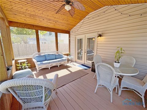 Tiny photo for 614 Pasteur Avenue, Bowling Green, OH 43402 (MLS # 6136984)