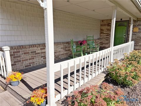 Tiny photo for 614 Pasteur Avenue, Bowling Green, OH 43402 (MLS # 6136984)