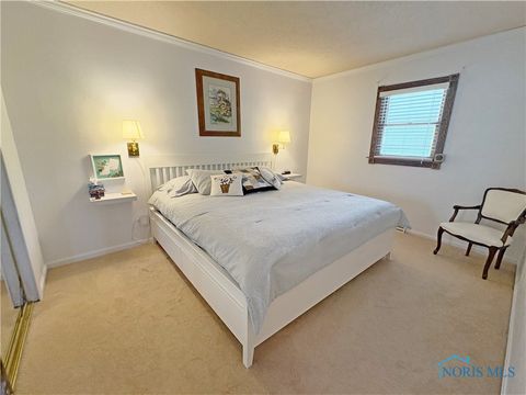 Tiny photo for 614 Pasteur Avenue, Bowling Green, OH 43402 (MLS # 6136984)
