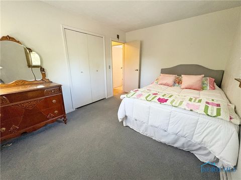 Tiny photo for 614 Pasteur Avenue, Bowling Green, OH 43402 (MLS # 6136984)