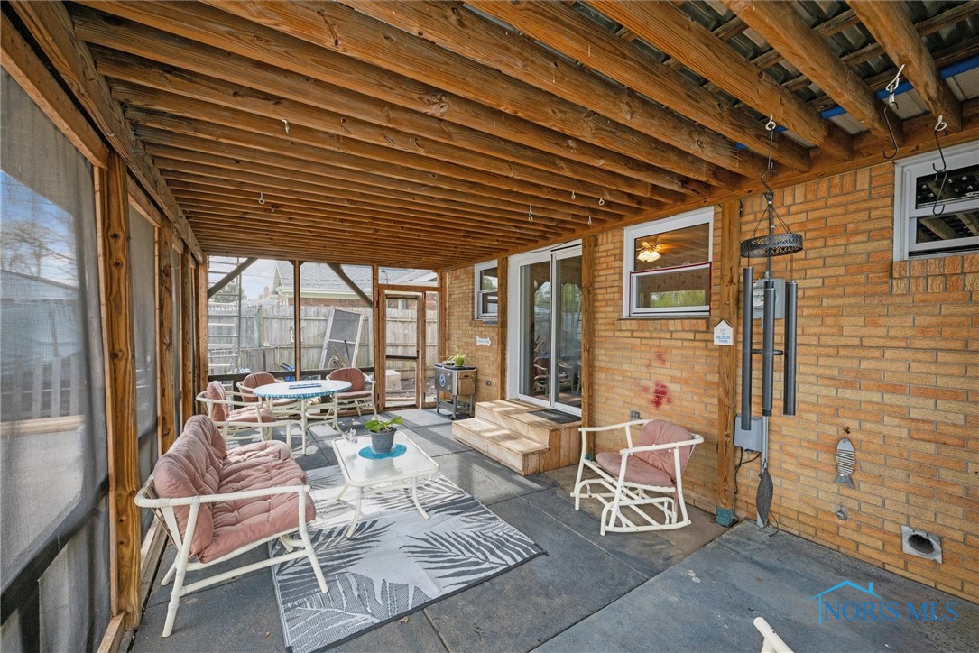 533 Regina Parkway, Toledo, Ohio image 35