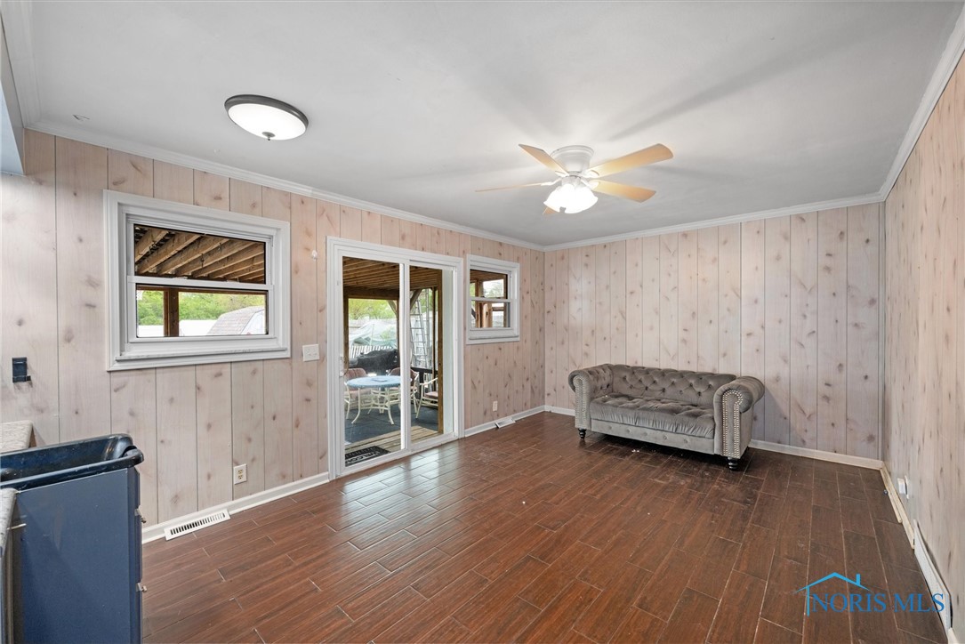 533 Regina Parkway, Toledo, Ohio image 12