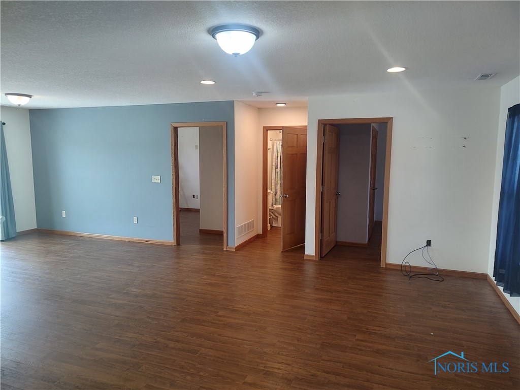 810 W Brown Road, Montpelier, Ohio image 8