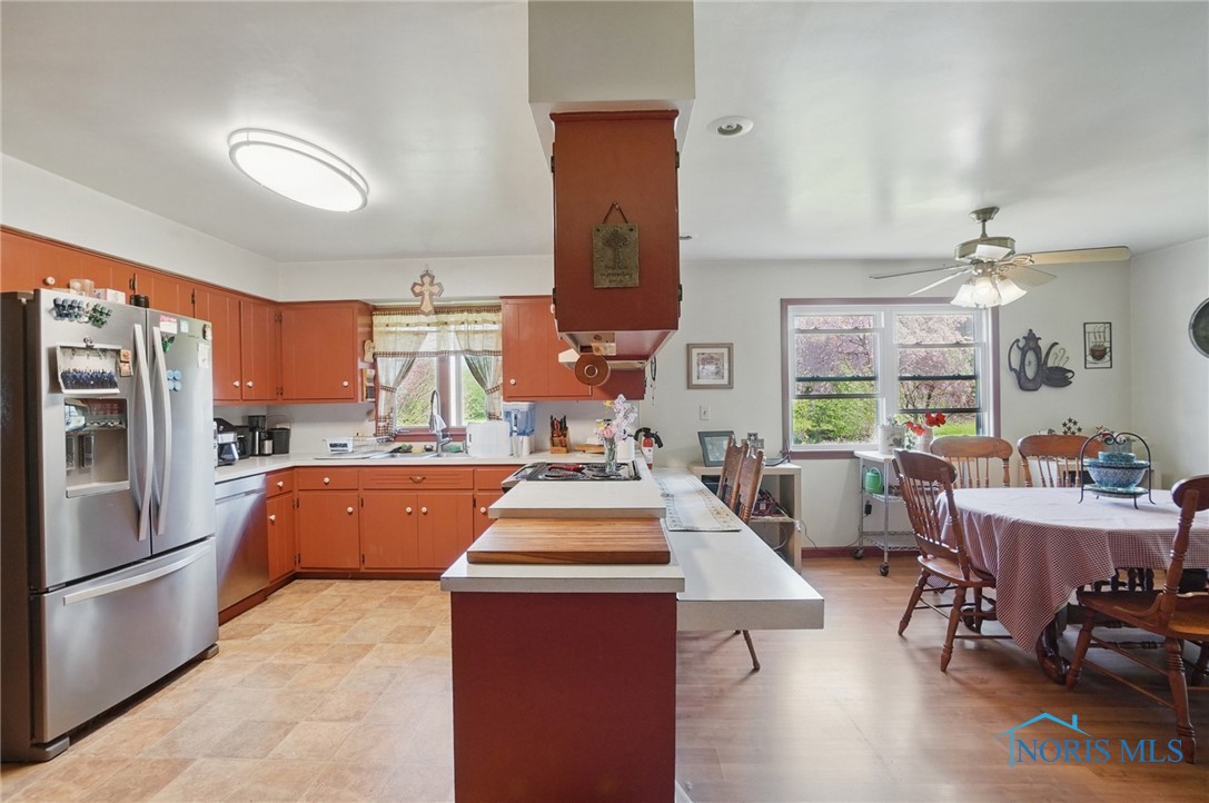 16876 Fish Road, Pemberville, Ohio image 12