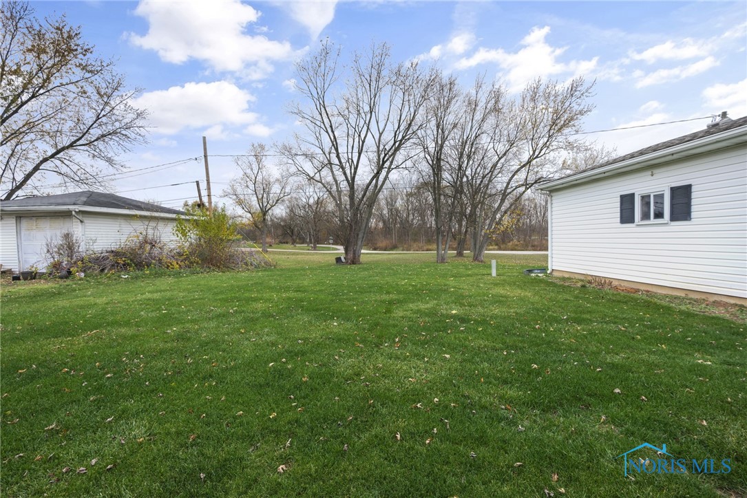 4225 Hakes Road, Northwood, Ohio image 31