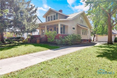 Homes For Sale - 207 E 11th Street<br/> Ottawa County, Genoa, OH 43430