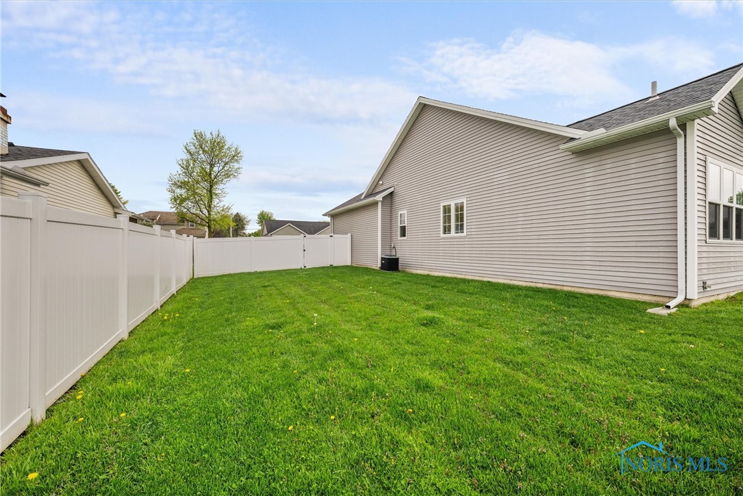 3012 Camelot Drive, Oregon, Ohio image 35