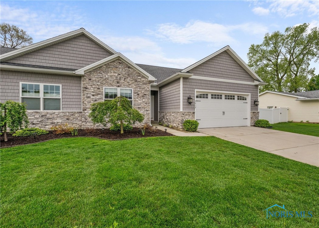 3012 Camelot Drive, Oregon, Ohio image 2