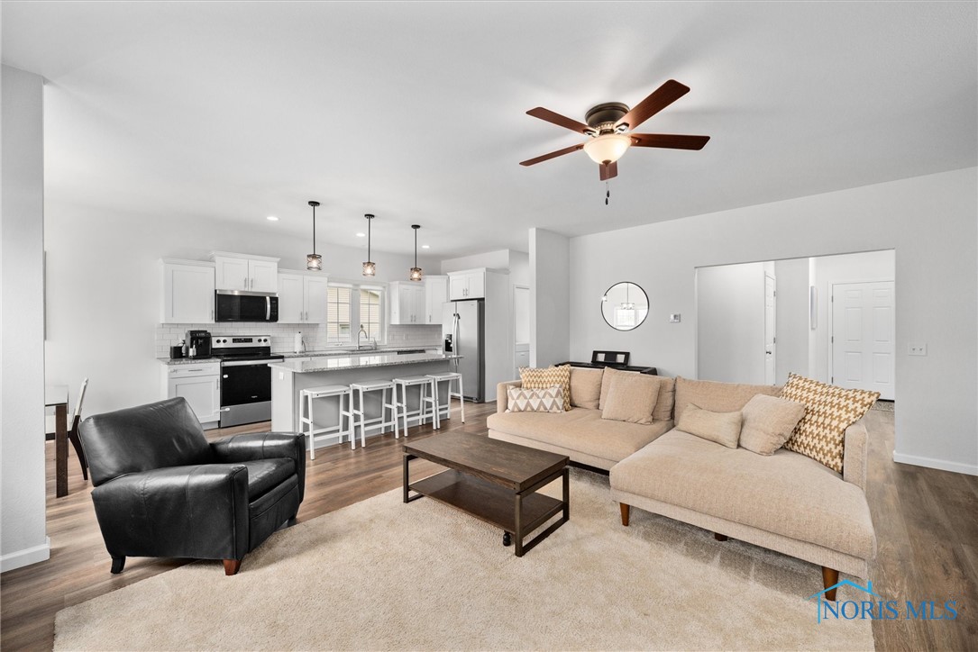 3012 Camelot Drive, Oregon, Ohio image 18