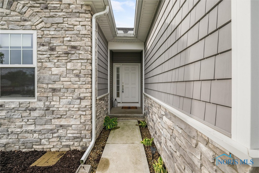 3012 Camelot Drive, Oregon, Ohio image 3