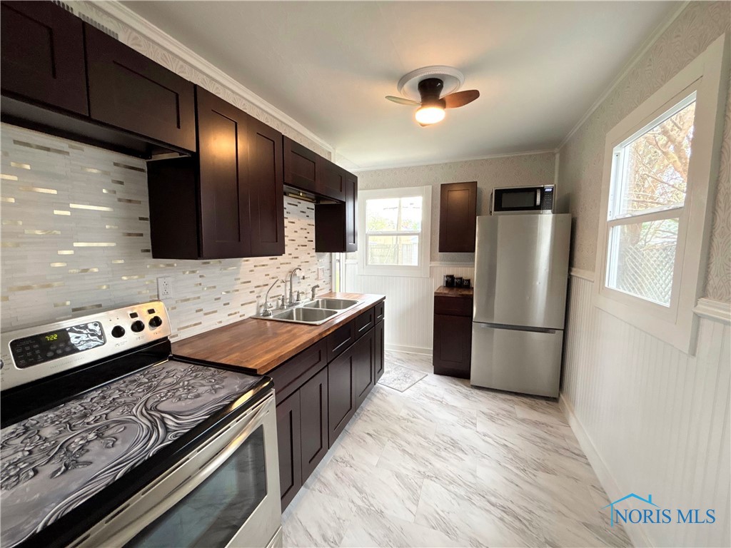 242 E Northgate Parkway, Toledo, Ohio image 3