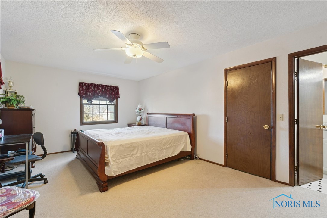 3858 Fairwood Drive, Sylvania, Ohio image 27