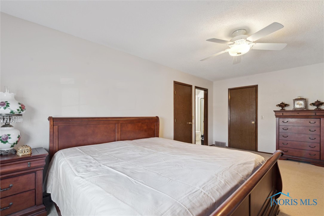 3858 Fairwood Drive, Sylvania, Ohio image 28