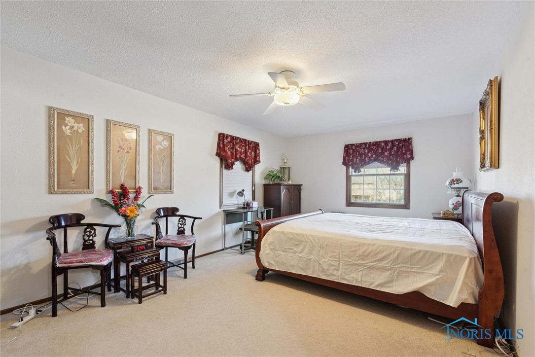 3858 Fairwood Drive, Sylvania, Ohio image 26