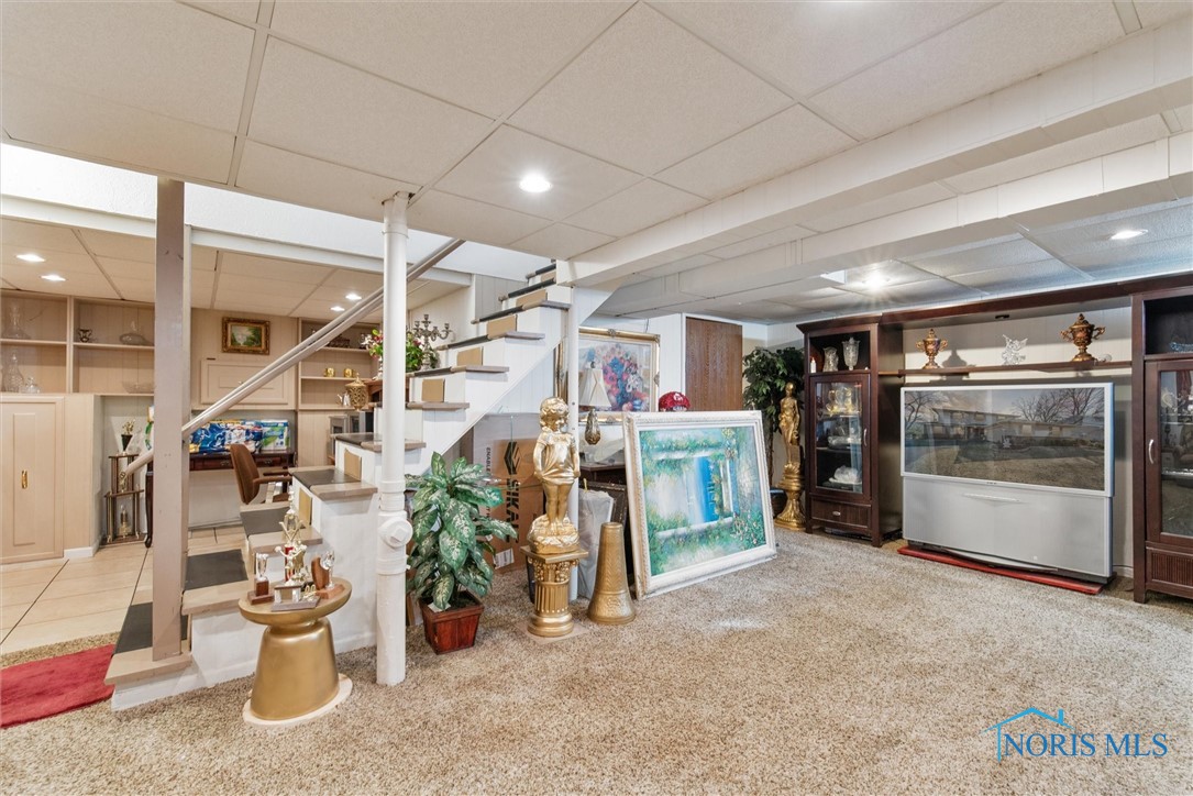 3858 Fairwood Drive, Sylvania, Ohio image 40