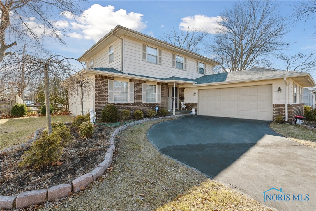 3858 Fairwood Drive, Sylvania, Ohio image 2