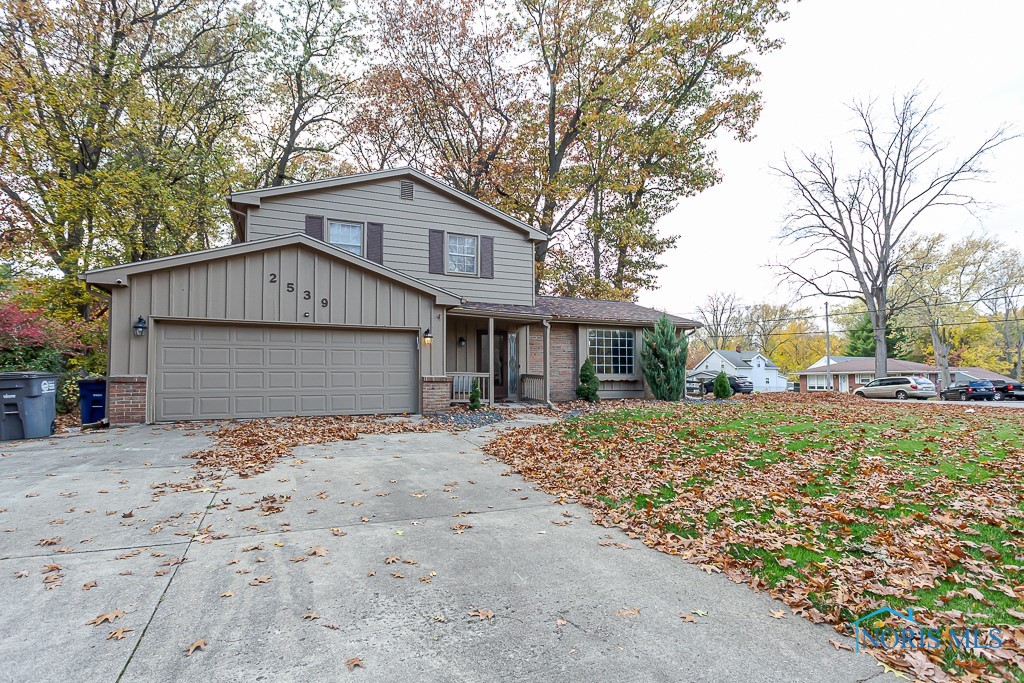 2539 Kimberly Drive, Toledo, Ohio image 2