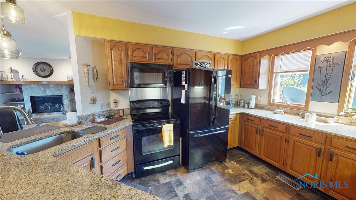2121 Ottawa River Road, Toledo, Ohio image 10