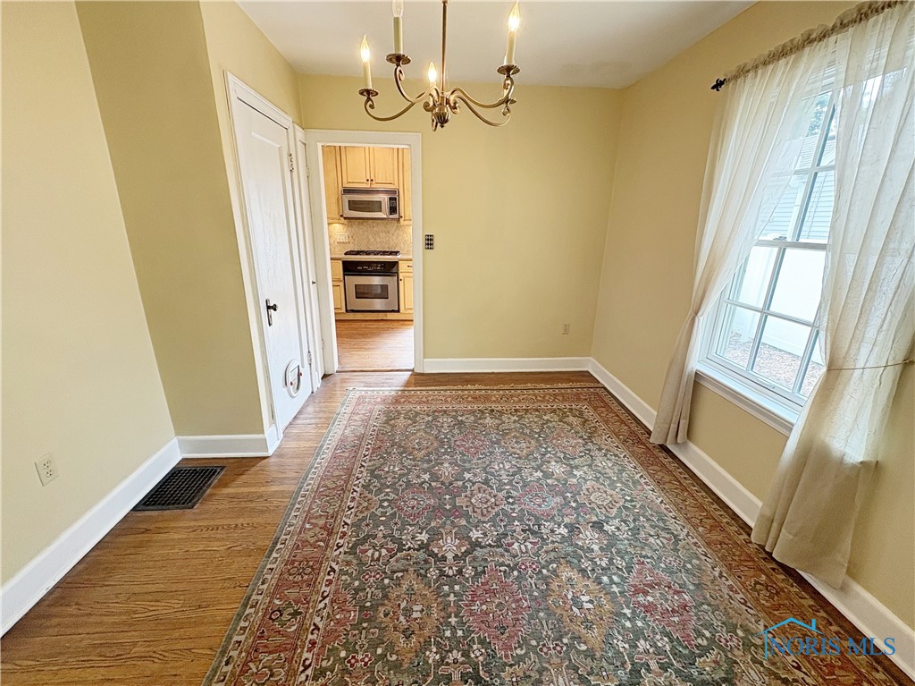 932 N Grove Street, Bowling Green, Ohio image 13