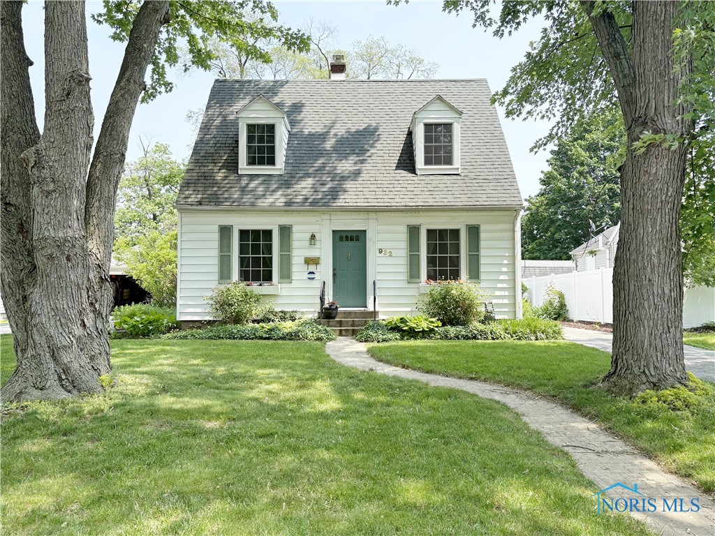 932 N Grove Street, Bowling Green, Ohio image 1