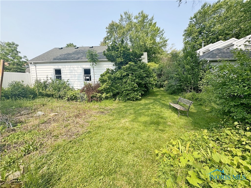 932 N Grove Street, Bowling Green, Ohio image 28