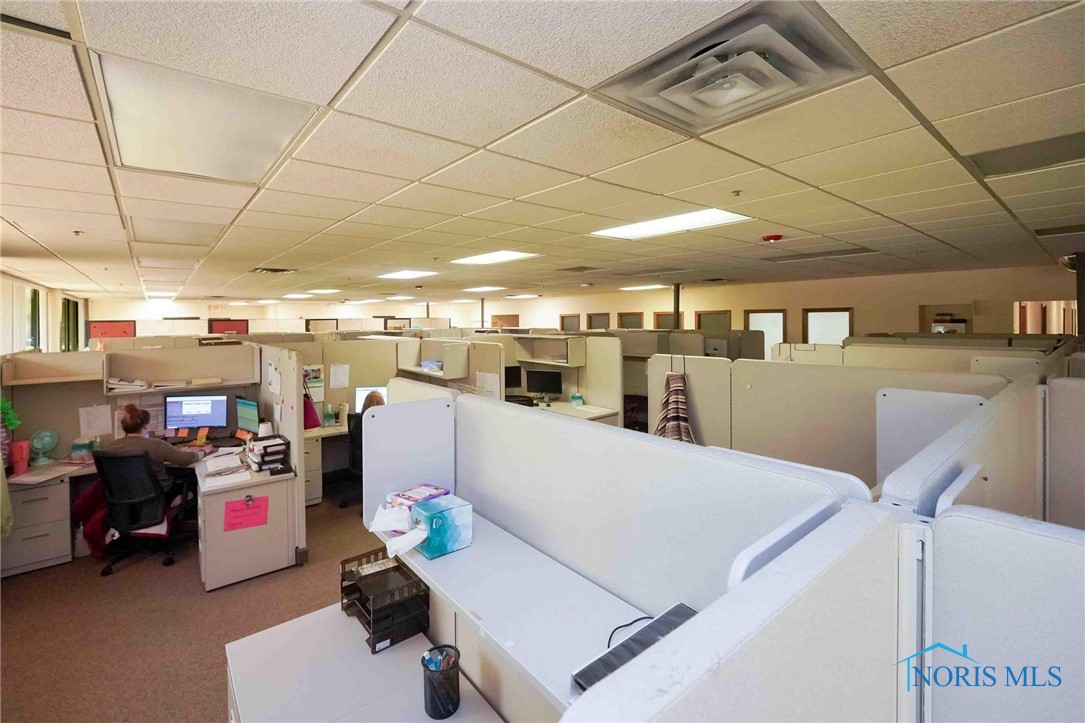 Findlay, Ohio 45840, United States, ,Residential,Active,162158