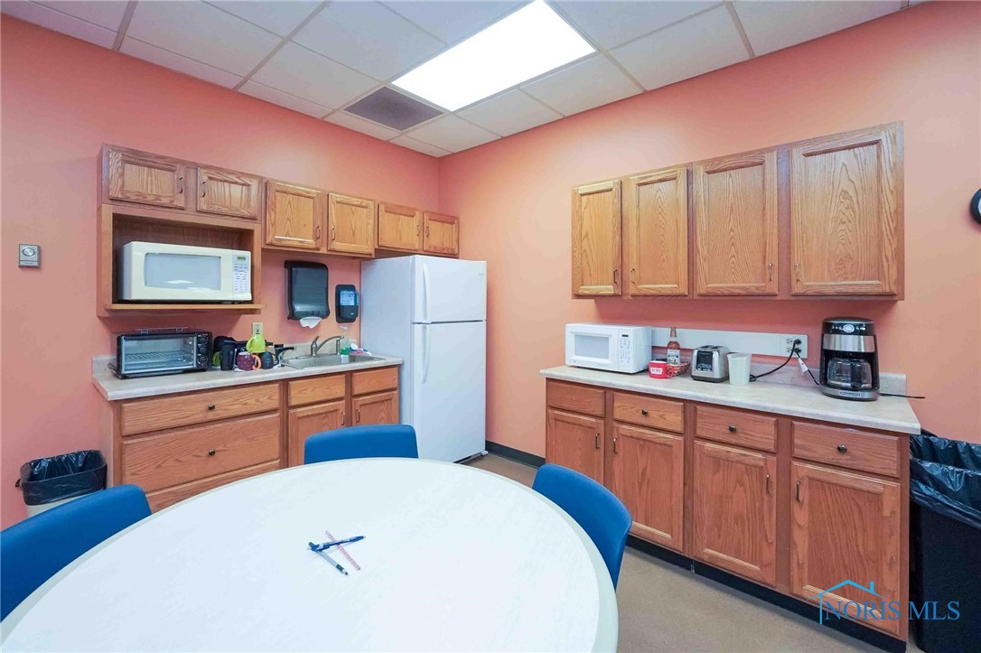 Findlay, Ohio 45840, United States, ,Residential,Active,162158