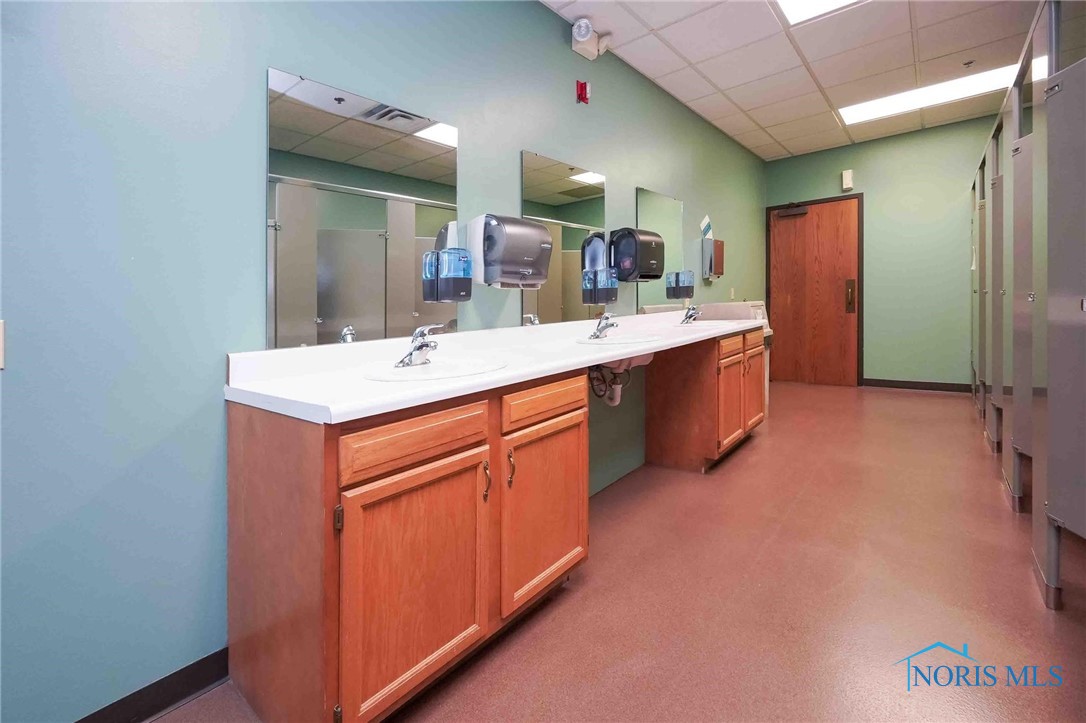 Findlay, Ohio 45840, United States, ,Residential,Active,162158