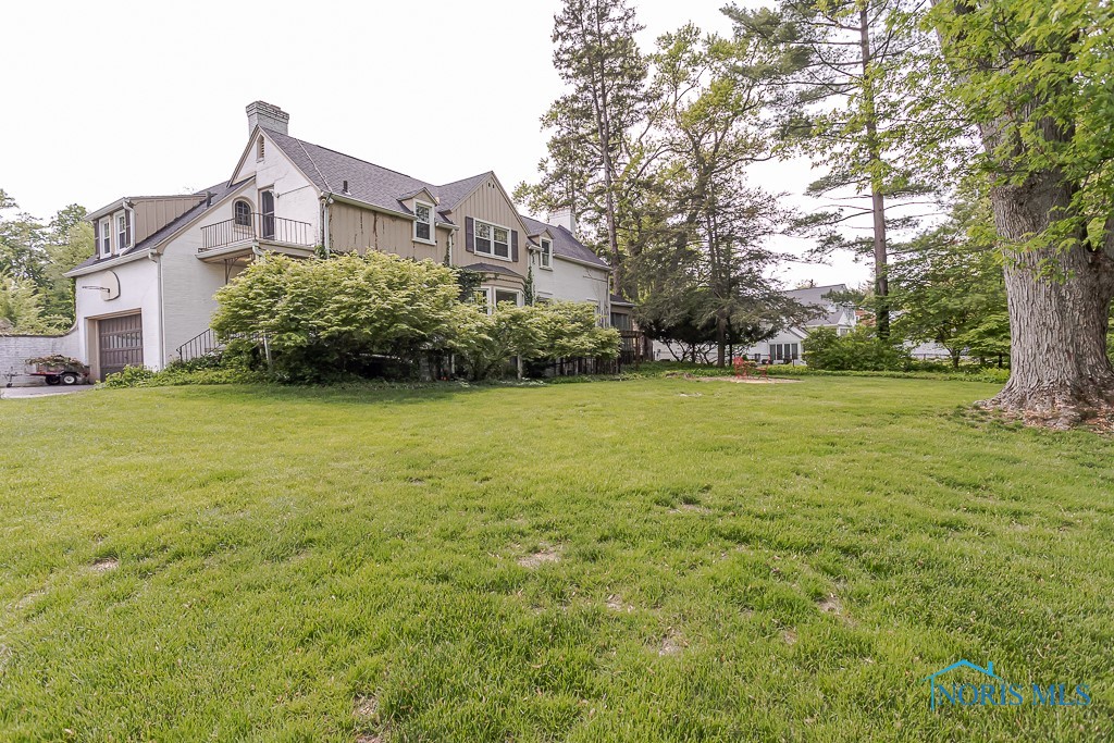 3868 W Bancroft Street, Ottawa Hills, Ohio image 8