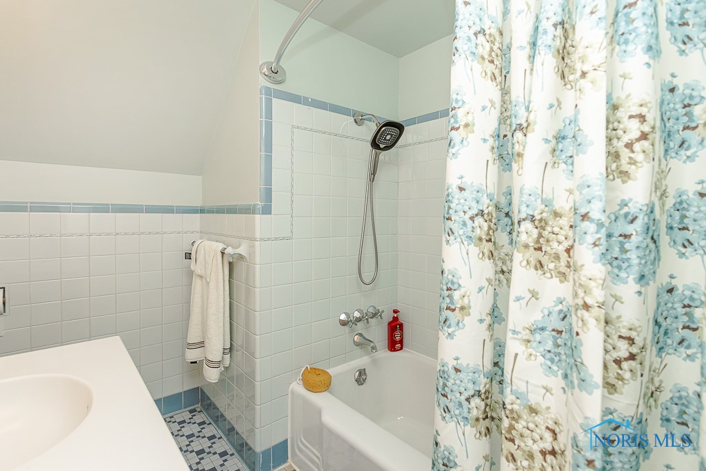 3868 W Bancroft Street, Ottawa Hills, Ohio image 46