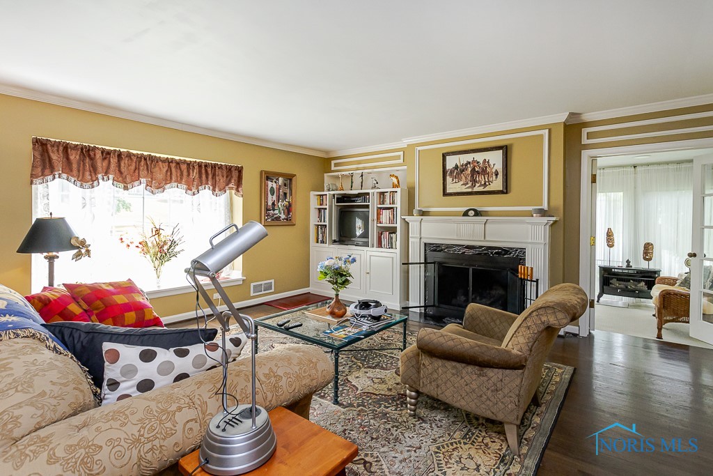 3868 W Bancroft Street, Ottawa Hills, Ohio image 17